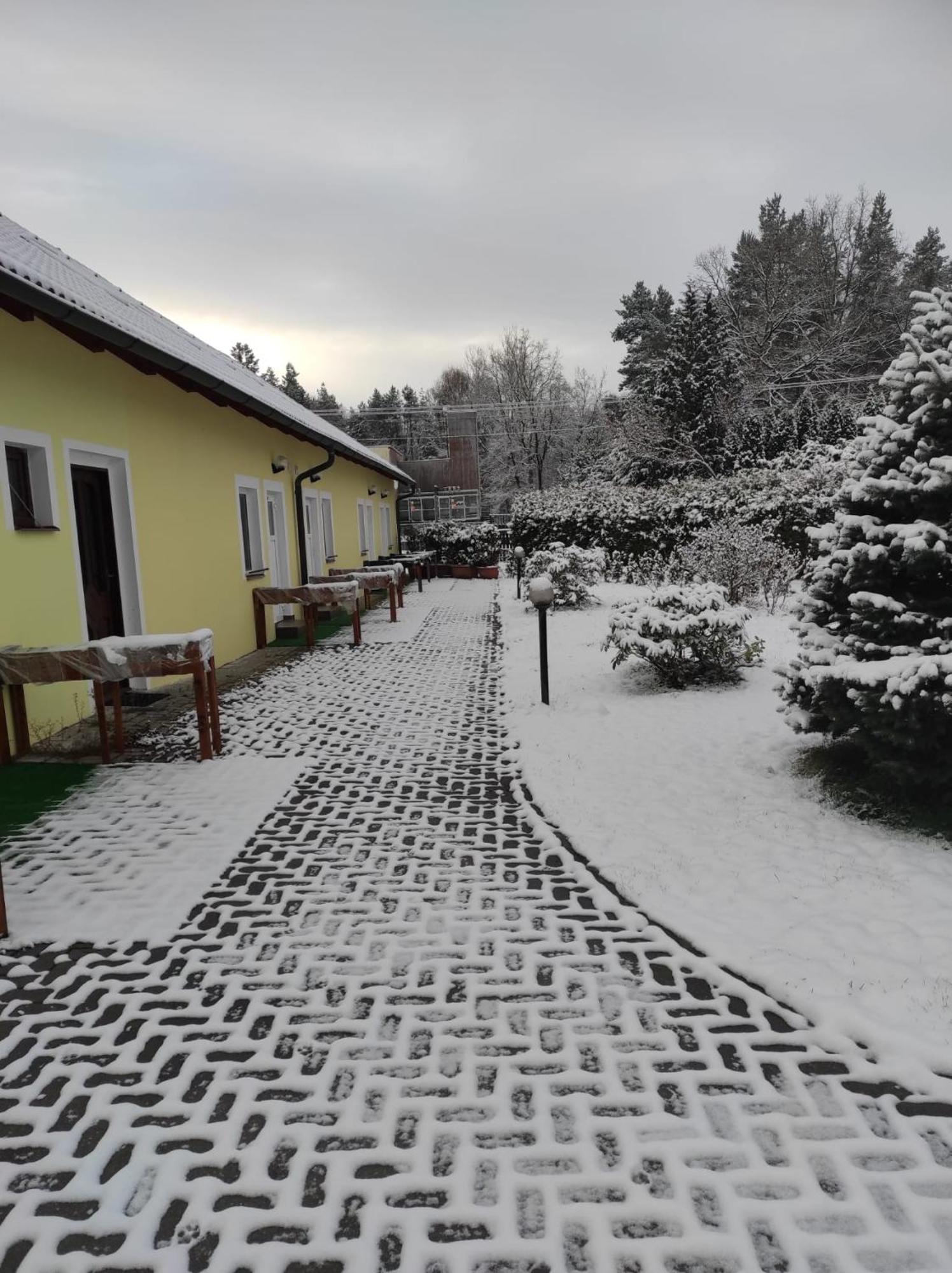 Penzion Kosky Hamr Exteriör bild